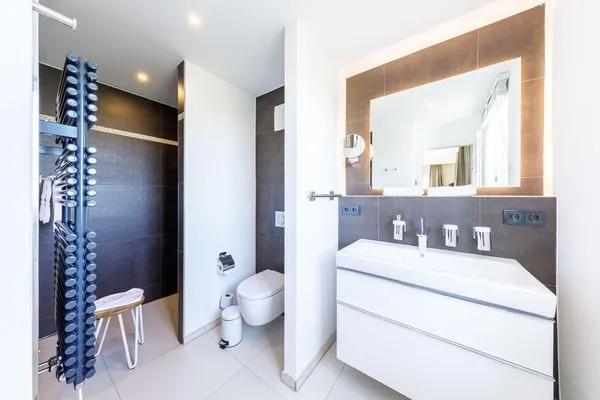 Ferienwohnung Boddenidylle Ostseebad Wustrow ZweiWasser Alte Seefahrtschule Badezimmer  Boddenidylle