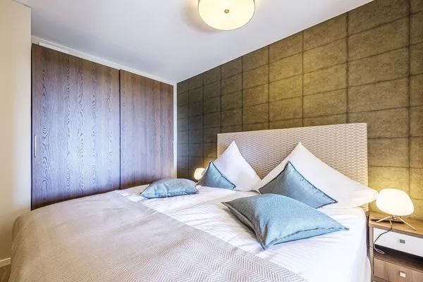 Ferienwohnung Sonnenberg Ostseebad Wustrow ZweiWasser Alte Seefahrtschule Schlafzimmer mit Doppelbett  Sonnenberg