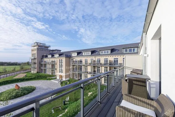 Ferienwohnung Boddenzauber Ostseebad Wustrow ZweiWasser Alte Seefahrtschule Aussenansicht  Boddenzauber