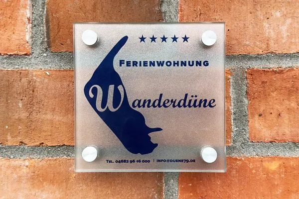 Fassade / Eingang Haus Dünenperle Ferienwohnung "Wanderdüne"
