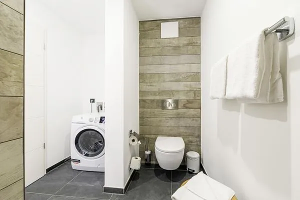 Ferienwohnung Seebadrast Ostseebad Wustrow ZweiWasser Alte Seefahrtschule Badezimmer  Seebadrast