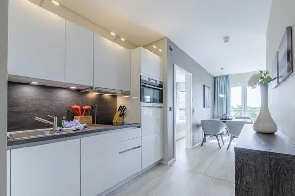 Ferienwohnung Sommerbrise Ostseebad Wustrow ZweiWasser Alte Seefahrtschule Küchenzeile  Sommerbrise