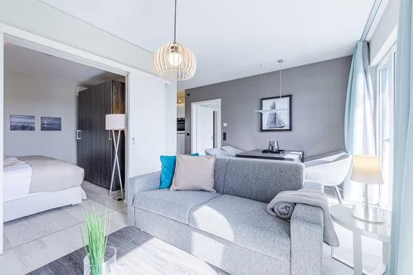 Ferienwohnung Sommerbrise Ostseebad Wustrow ZweiWasser Alte Seefahrtschule Gemütlicher Wohnbereich  Sommerbrise