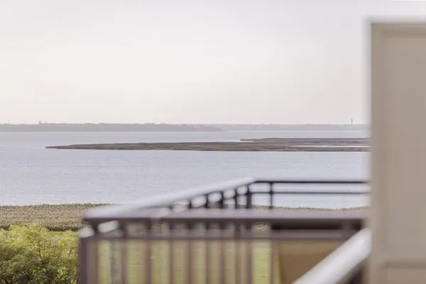 Ferienwohnung Sommerperle Ostseebad Wustrow ZweiWasser Alte Seefahrtschule Ausblick aufs Wasser  Sommerperle