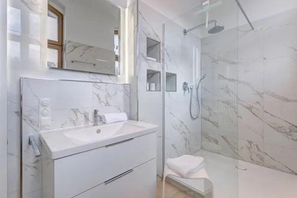 Badezimmer  Villa Tusculum, Whg. Possin