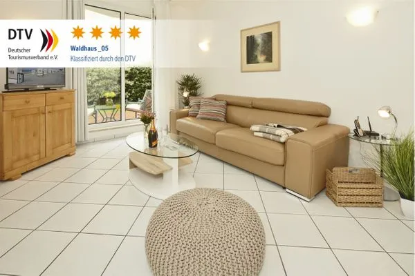 Wohnzimmer  Residenz Waldhaus, Whg. 05