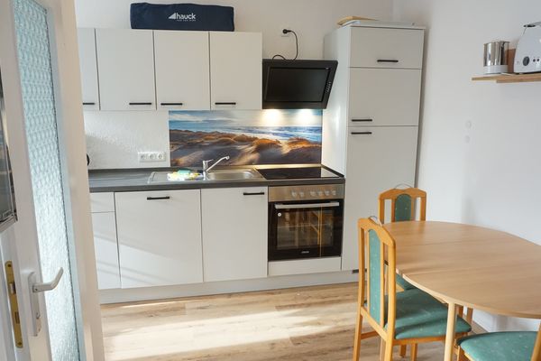  Eva Tönning - Küche mit Esstisch