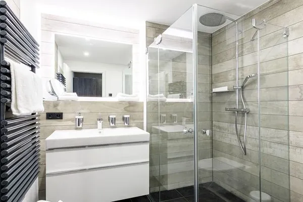 Ferienwohnung Kleine Strandburg Ostseebad Wustrow ZweiWasser Alte Seefahrtschule Badezimmer  Kleine Strandburg