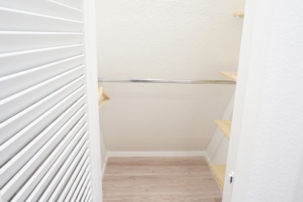  Huus Günter Tönning - Kleiderschrank