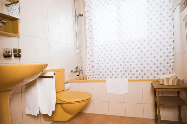 Bathroom with bathtub  Chalet Theresia