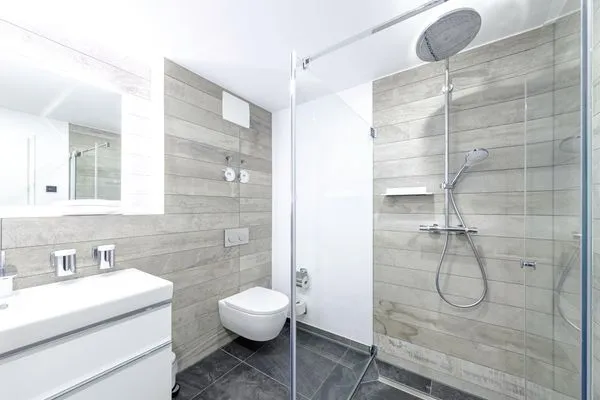 Ferienwohnung Kleine Strandmuschel Ostseebad Wustrow ZweiWasser Alte Seefahrtschule Badezimmer  Kleine Strandmuschel