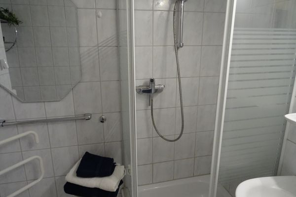  Wohnung 32 Laboe - Badezimmer