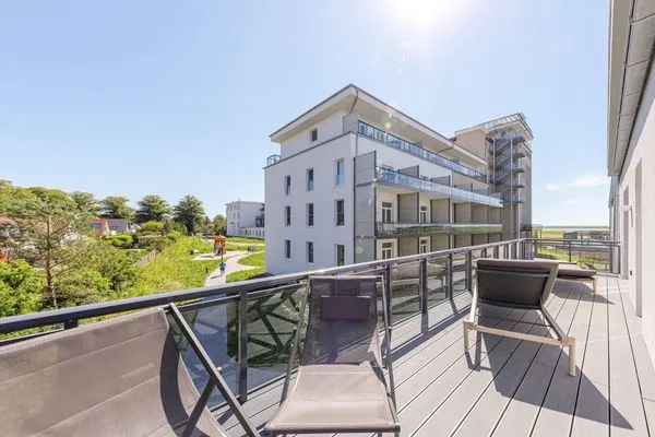 Ferienwohnung Große Strandperle Ostseebad Wustrow ZweiWasser Alte Seefahrtschule Balkon zum Sonnen  Große Strandperle