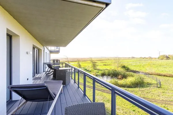 Ferienwohnung Strandlaeufer Ostseebad Wustrow ZweiWasser Alte Seefahrtschule Balkon mit Weitblick  Strandlaeufer