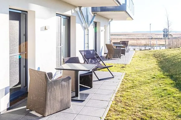 Ferienwohnung Meerduft Ostseebad Wustrow ZweiWasser Alte Seefahrtschule Terrasse für Sonnenstunden  Meerduft