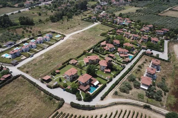 Bird's eye view  Iliana