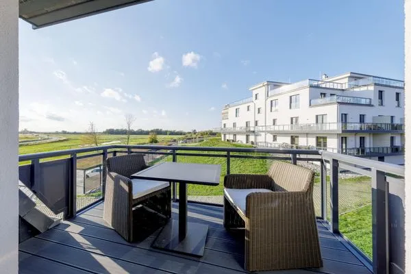 Ferienwohnung Meerblick Ostseebad Wustrow ZweiWasser Alte Seefahrtschule Balkon für Sonnenstunden  Meerblick