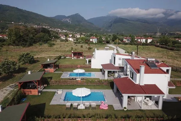 Vogelperspektive  Olympus Paradise 3