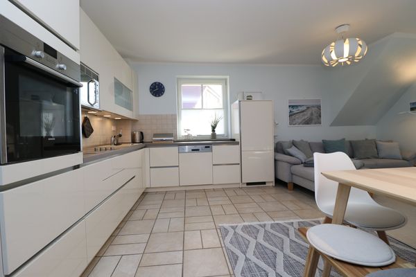 BIRKENHOF Haus 10, App. 20 "Strandglück" Ostseebad Wustrow - Küche / Küchenzeile