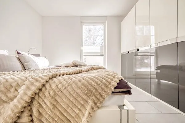 Schlafzimmer mit Doppelbett Hafenstrasse 15 in Prerow Ephelia in Prerow