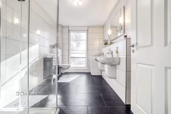 Badezimmer mit Dusche Hafenstrasse 15 in Prerow Ephelia in Prerow