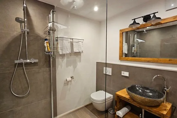 Badezimmer  Bergzeit im Fuchsbau-Urspring