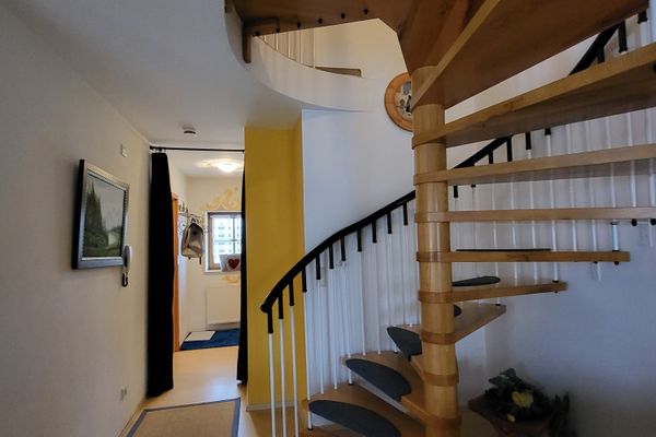  Ferienwohnung Flora Ferienwohnungen in Roßhaupten - 