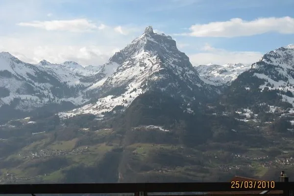 Aussicht auf Mürtschenstock  Apartment Aeschen Mirador