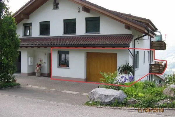 Eingang und Garage  Apartment Aeschen Mirador