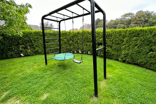  urlaubinsicht Tönning - Kinderschaukel