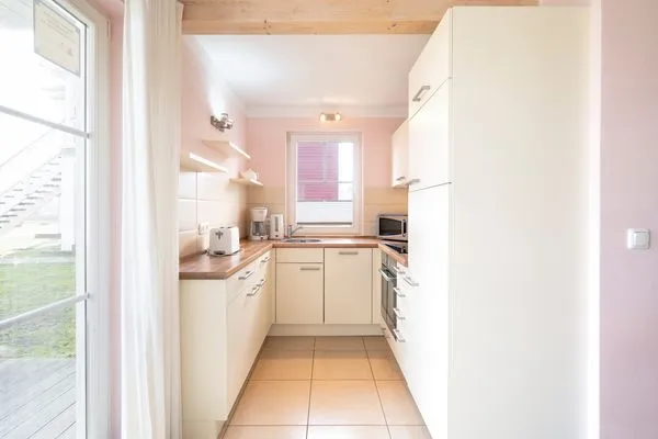 Küche / Küchenzeile Strandpark Sierksdorf H023