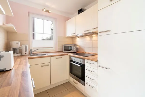 Küche / Küchenzeile Strandpark Sierksdorf H023