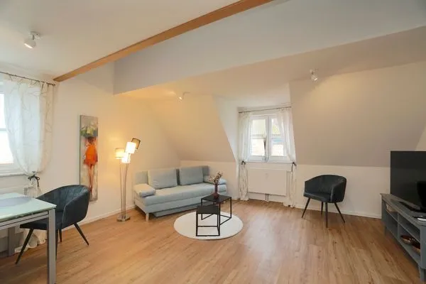 Wohnzimmer  Lichtdurchflutete Ferienwohnung 'Dom-Blick' mit Blick auf den Schleswiger Dom