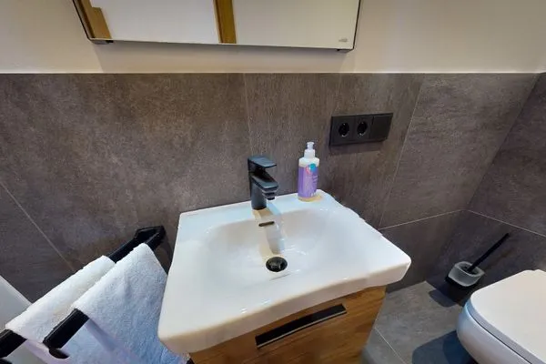 Gäste-WC  Garmisch Chalets - Wohnung Riessersee