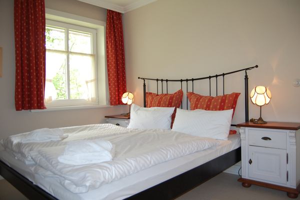  Haus Weststrand Ostseebad Ahrenshoop - Schlafzimmer