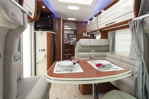  Wohnmobil Alkoven Kea 76 Laboe - Wohnzimmer