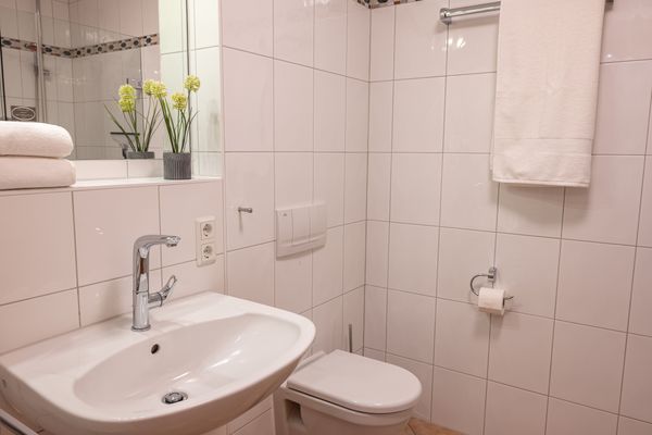 BIRKENHOF Haus 02, App. 65 "Dünennest" Ostseebad Wustrow - Badezimmer