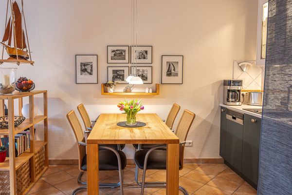 BIRKENHOF Haus 02, App. 65 "Dünennest" Ostseebad Wustrow - Küche / Küchenzeile