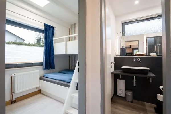 Schlafzimmer  (AMW8d) Ferienhaus Moin