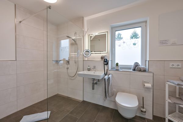 Ferienwohnungen Stock Ferienwohnung Nr. 6 Ferienwohnungen in Kluftern bei Friedrichshafen - 