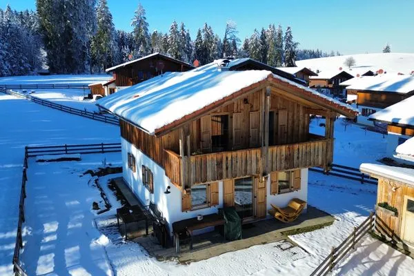 Waldromantik  Waldromantik - Feriendorf Via Claudia Haus 75