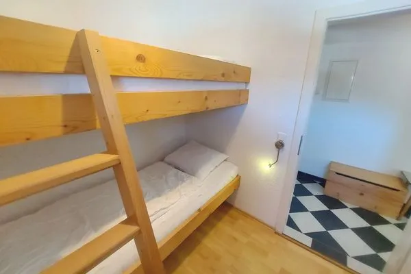 Bett  Apartment Edelweiss - Alter Kindergarten