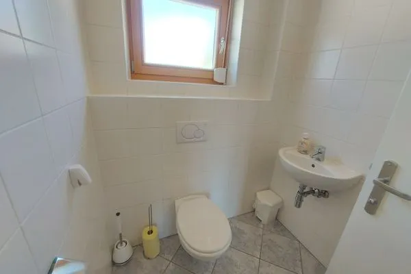Gäste-WC  Apartment Edelweiss - Alter Kindergarten
