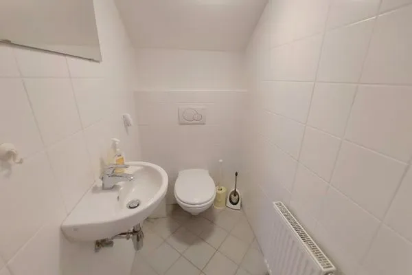 Gäste-WC  Apartment Gentiaan - Alter Kindergarten