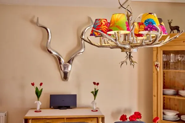 Dekoratives Detail  Platzhirsch