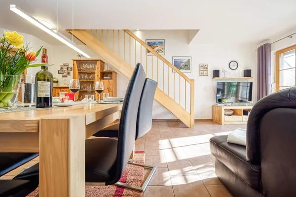 Esstisch Ferienpark Freesenbruch Reihenhaus 6a - Möwe