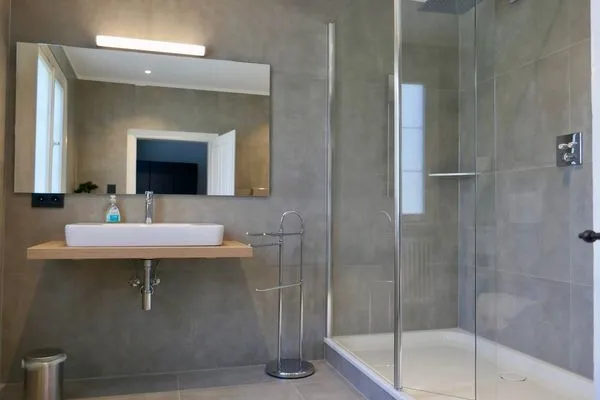 Multi-Fewo-Haus Auf dem Wall Ferienwohnung Lindauer Löwe Lindau Insel - Badezimmer 1