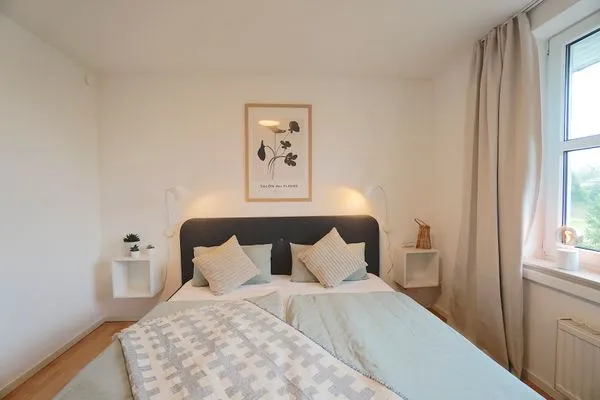   Helle und moderne Ferienwohnung 'Südstrand Apartment' mit Balkon, direkt an der Ostsee