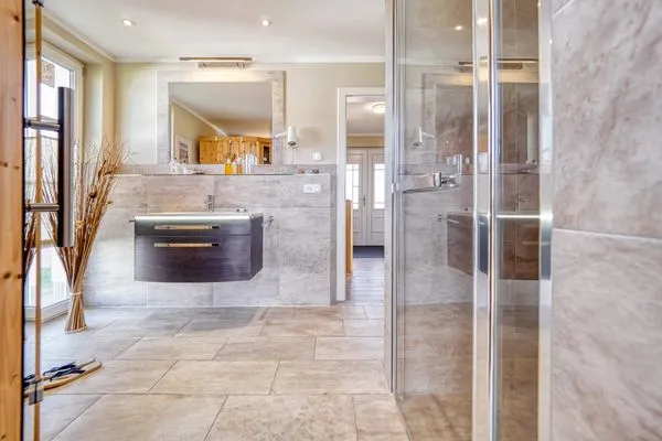 Badezimmer  Ferienhaus Haubenlerche 20