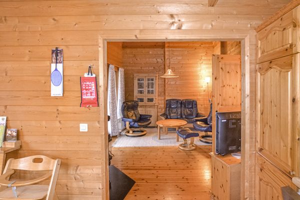  Ferienhaus Tauber 60 Hayingen - 